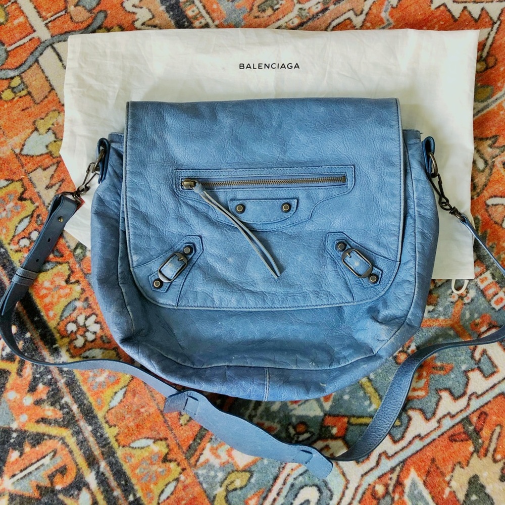 Balenciaga Neo Folk Messenger Cornflower Blue